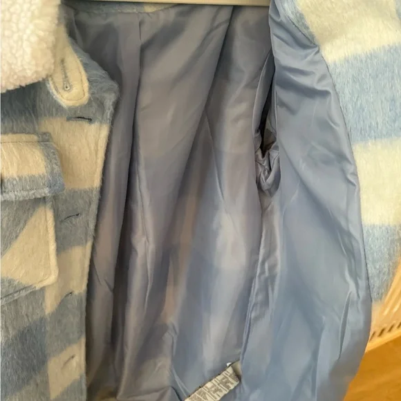 Koolaburra by UGG Blue and White Plaid Jacket - Picture 3 of 7